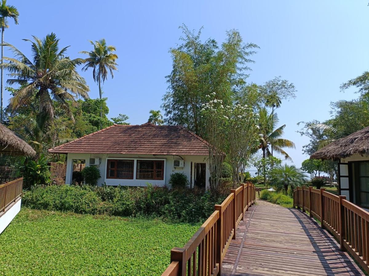 Deshadan Backwater Resort - The Best Sunrise View Alappuzha Exterior photo