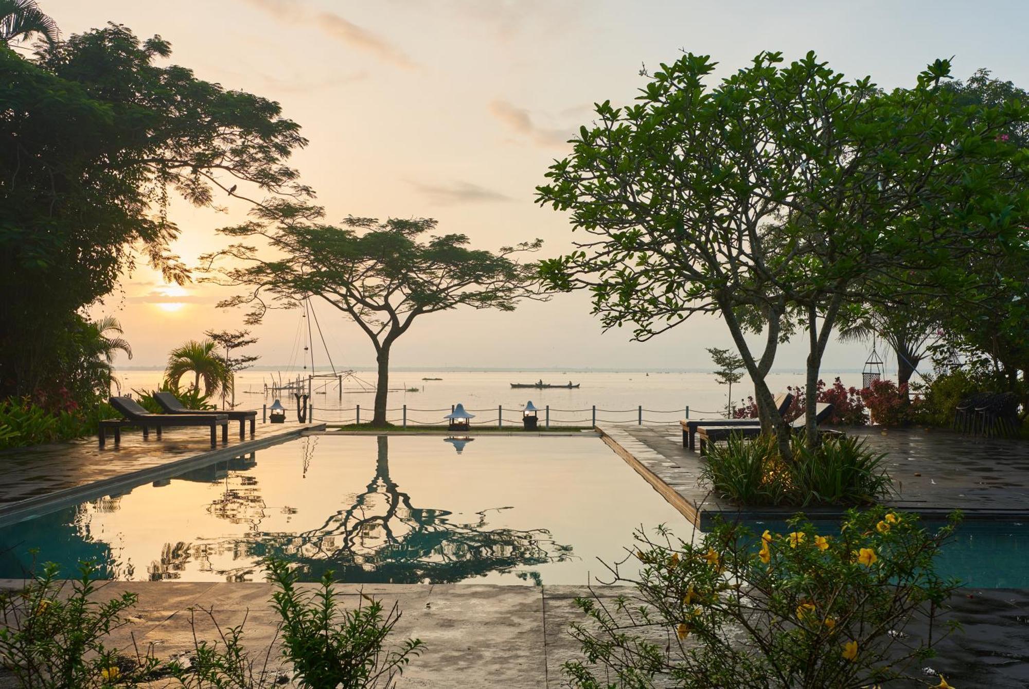 Deshadan Backwater Resort - The Best Sunrise View Alappuzha Exterior photo
