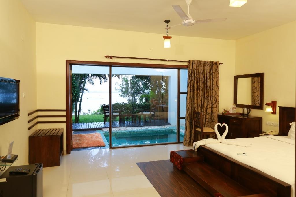Deshadan Backwater Resort - The Best Sunrise View Alappuzha Exterior photo
